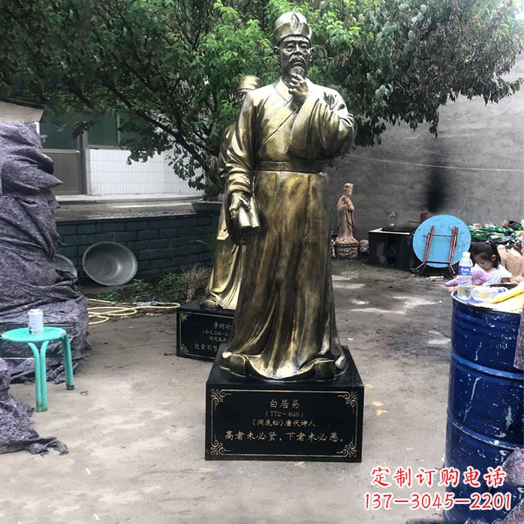 龙岩白居易仿铜雕像经典中国古代诗人的艺术再现