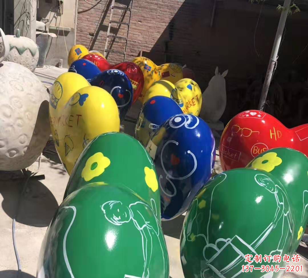 龙岩玻璃钢彩绘气球雕塑
