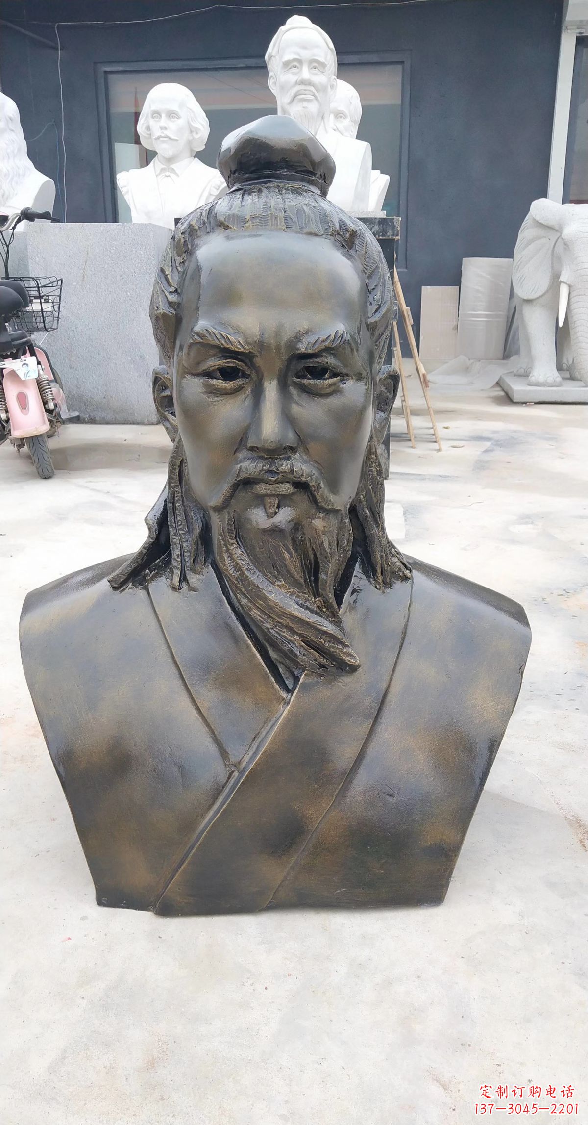 龙岩玻璃钢仿铜鲁班头像雕塑
