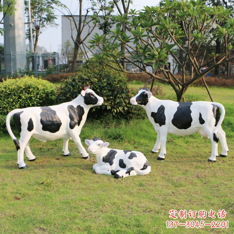 龙岩玻璃钢仿真奶牛雕塑 (2)