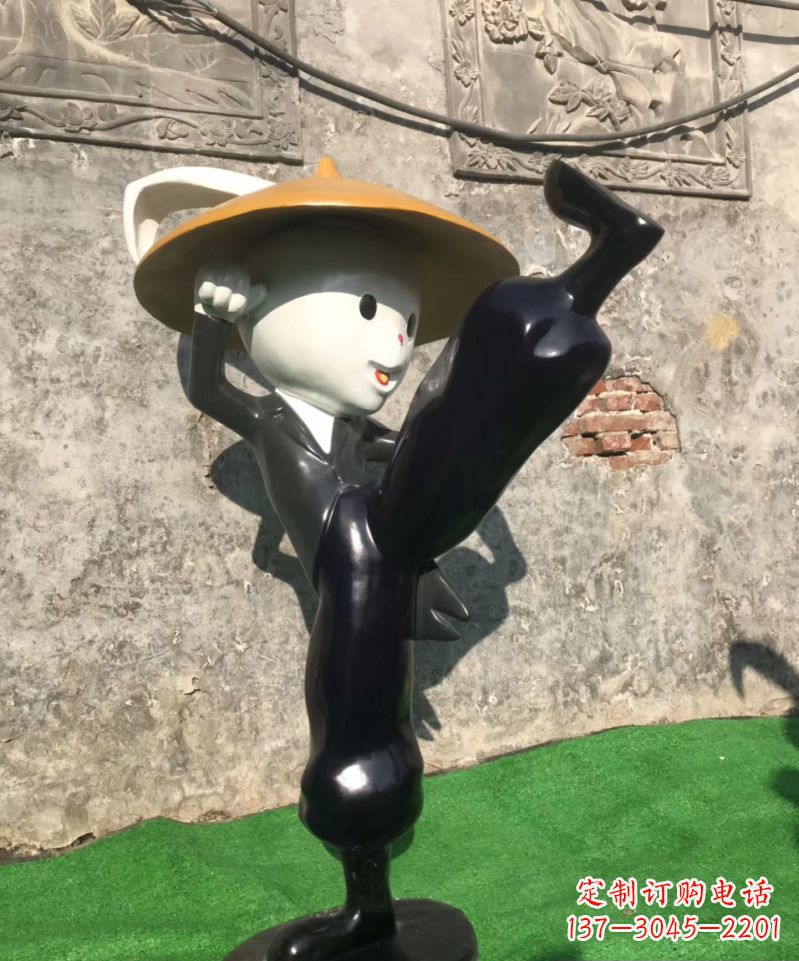 龙岩玻璃钢公园仿真兔子雕塑