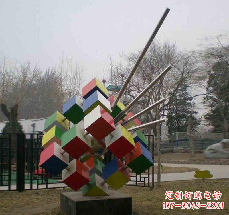 龙岩不锈钢彩色魔方雕塑