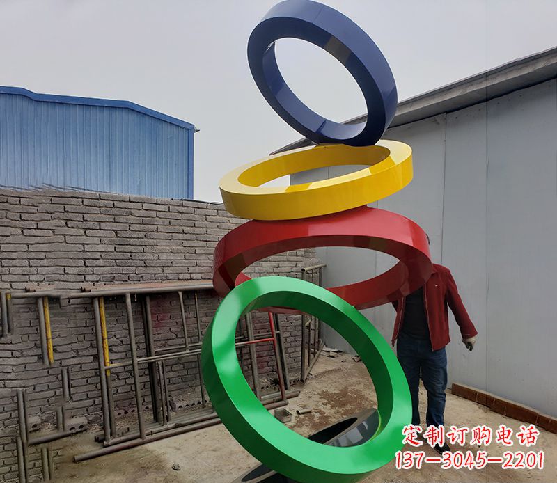 龙岩不锈钢彩色圆环公园雕塑