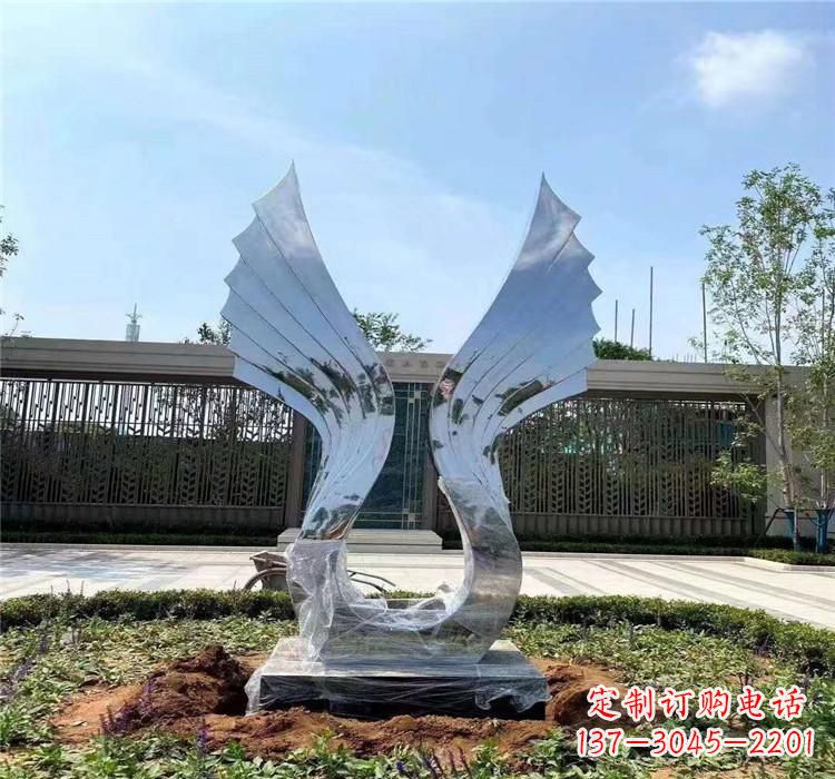 龙岩不锈钢翅膀雕塑2