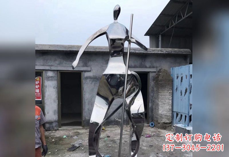 龙岩不锈钢抽象大提琴人物雕塑