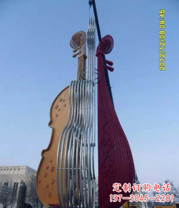 龙岩不锈钢琵琶雕塑演奏着灵魂之音