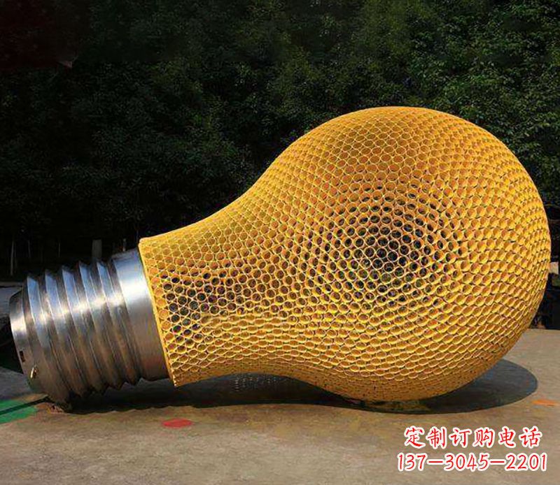 龙岩不锈钢灯泡景观雕塑