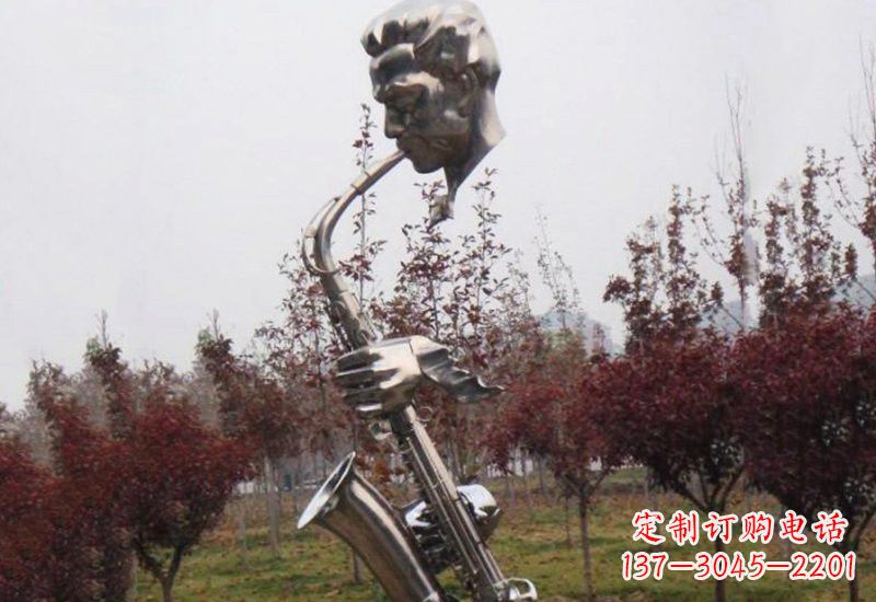龙岩不锈钢萨克斯雕塑艺术与音乐的结合