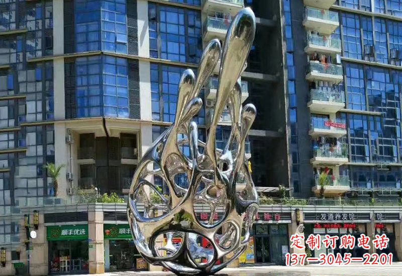 龙岩不锈钢公园抽象火龙果雕塑
