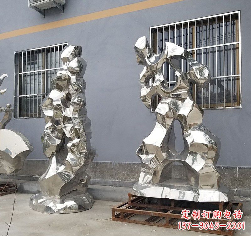 龙岩不锈钢公园太湖石雕塑