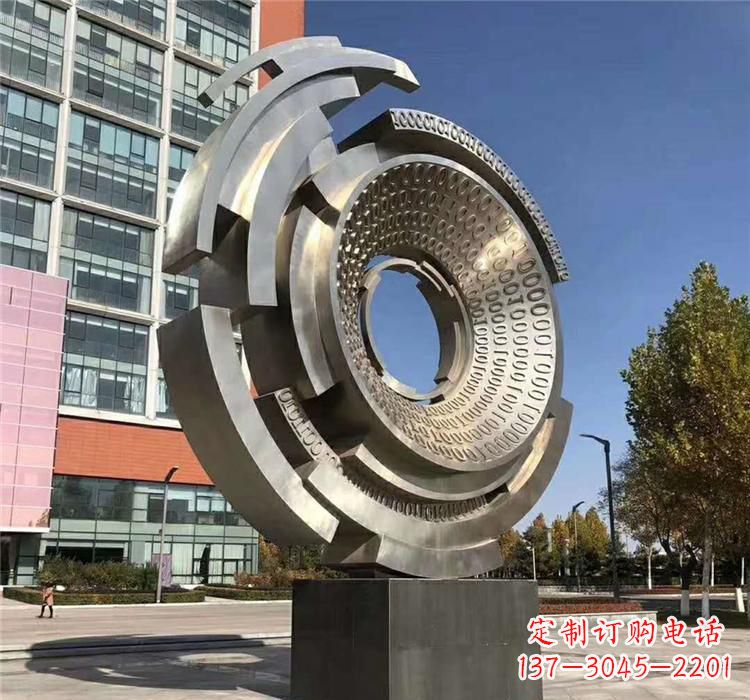 龙岩不锈钢齿轮雕塑流动的美丽