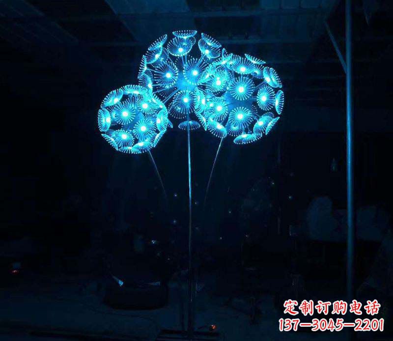 龙岩不锈钢蒲公英雕塑——象征着美丽的自由