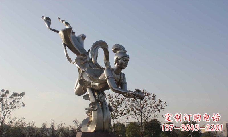 龙岩不锈钢蟠桃仙女雕塑美丽的传说