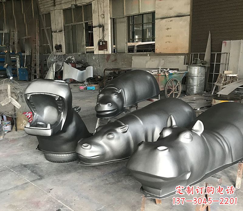 龙岩不锈钢河马雕塑——艺术与自然的完美结合