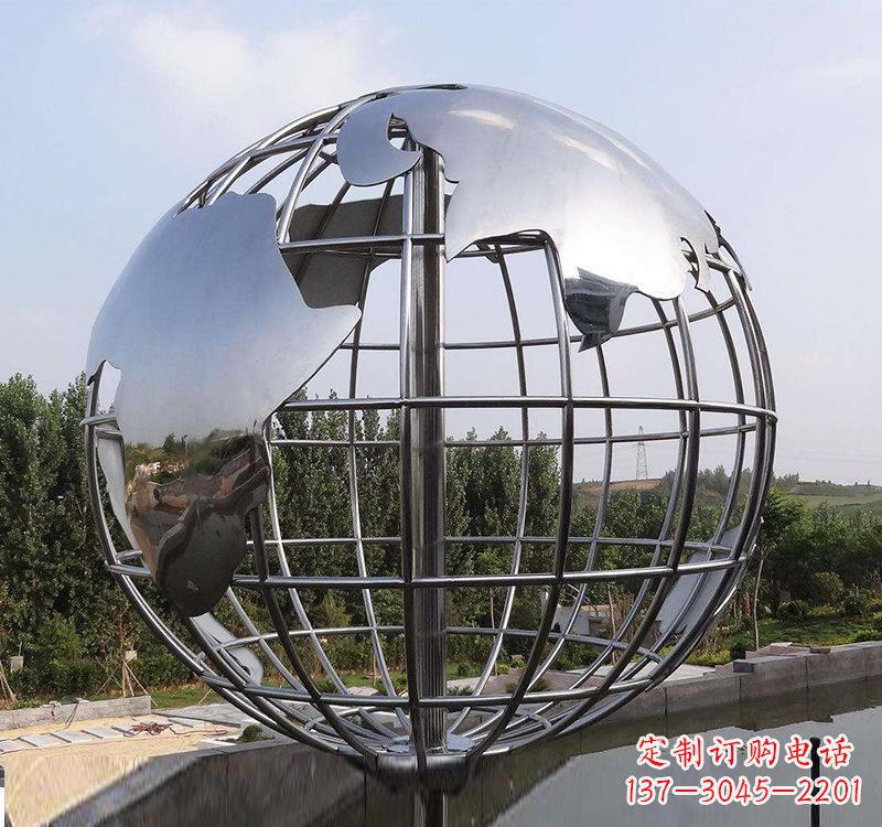 龙岩不锈钢户外地球仪雕塑一件既美观又能提醒人们环保的艺术品