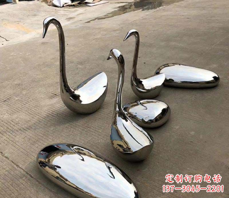 龙岩精美绝伦的鹅卵石雕塑