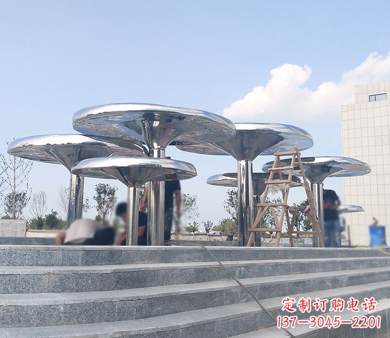 龙岩艺术精美的不锈钢蘑菇公园雕塑