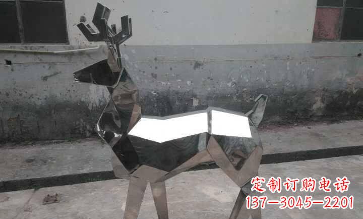 龙岩不锈钢小鹿石雕——雕塑中的优雅与高贵