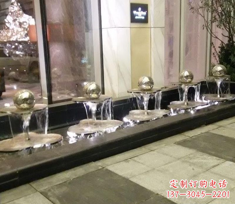 龙岩不锈钢小喷泉雕塑——美化环境的艺术
