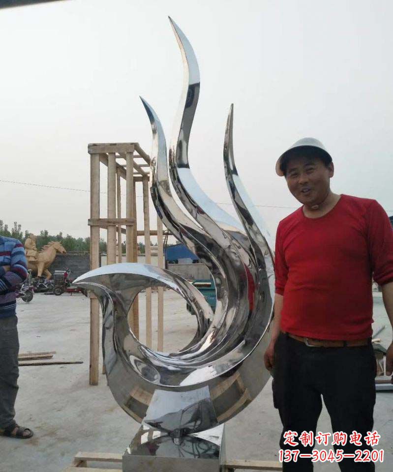 龙岩不锈钢艺术之美——凤凰雕塑