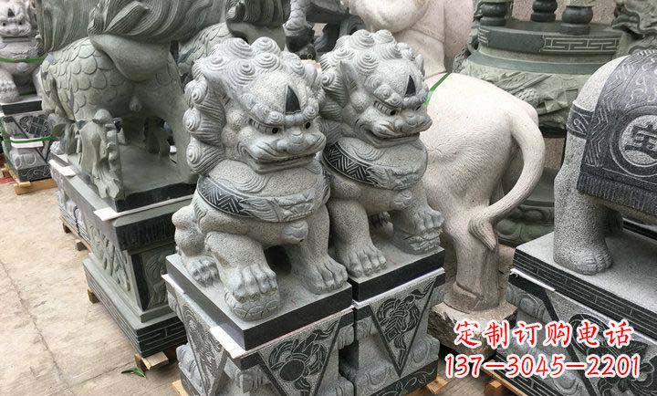 龙岩瑞士狮子门口雕塑