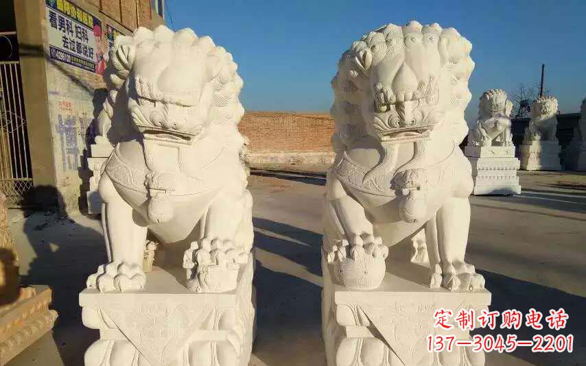 龙岩狮子雕塑象征力量与智慧