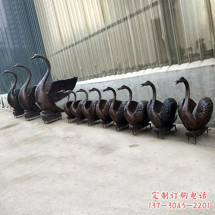 龙岩精致的铜质天鹅雕塑
