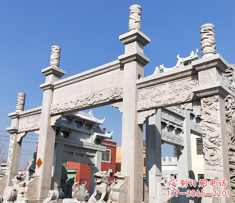 龙岩村庄牌坊石雕——记录着悠久历史的传承