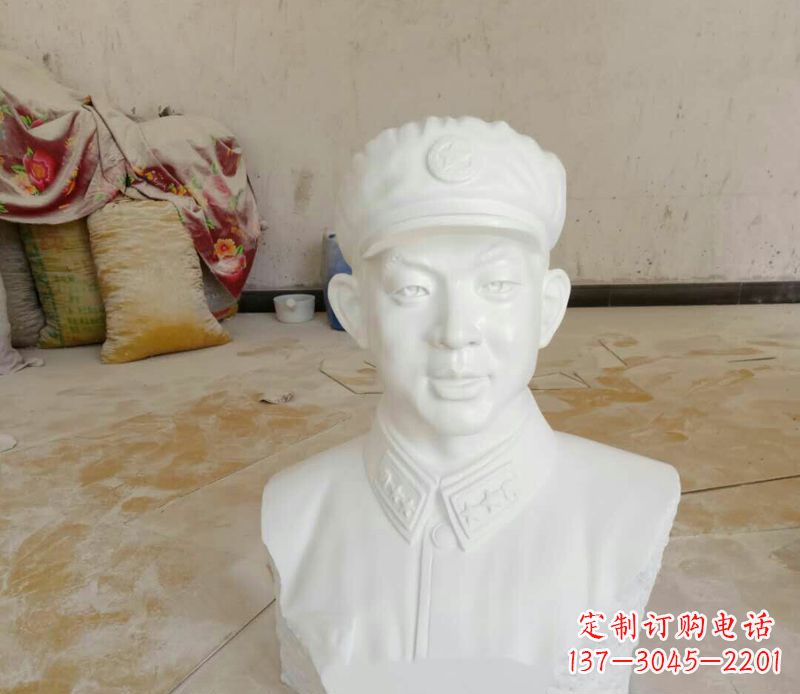 龙岩中领雕塑精美雷锋雕塑