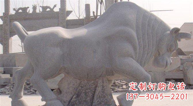 龙岩大理石牛雕塑——让你家里充满独特艺术气息