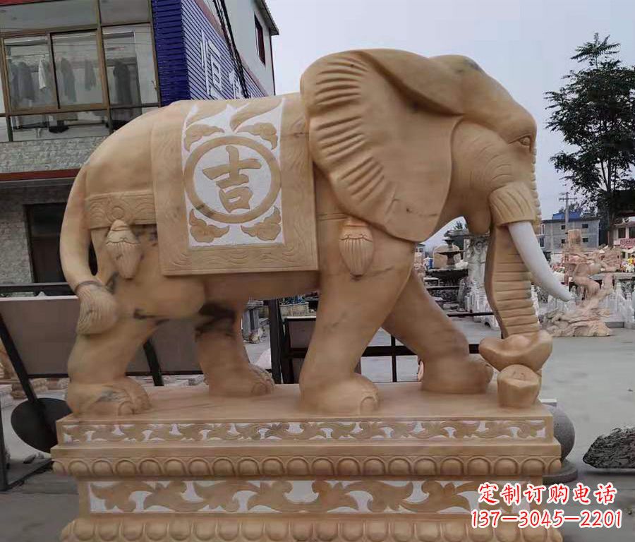 龙岩大象镂空石雕