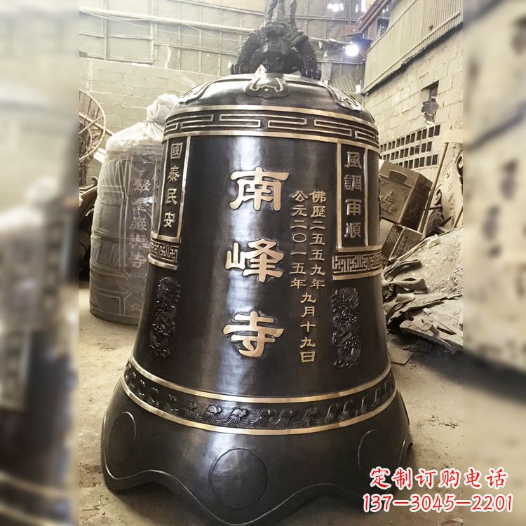 龙岩大型铜钟雕塑