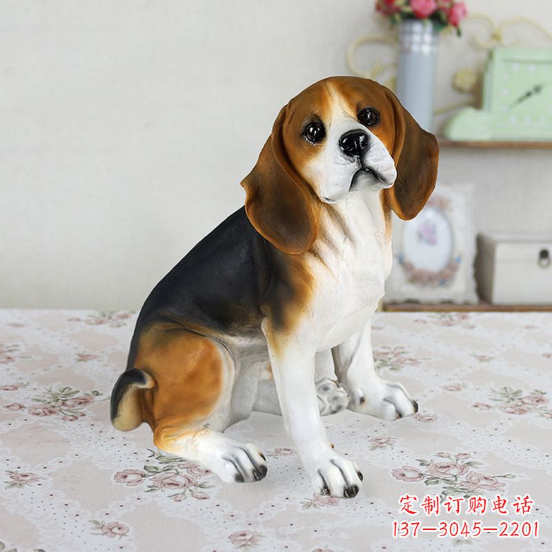 龙岩玻璃钢蹲姿仿真比格犬雕塑
