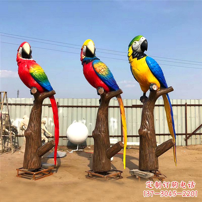 龙岩仿真鹦鹉玻璃钢景观雕塑