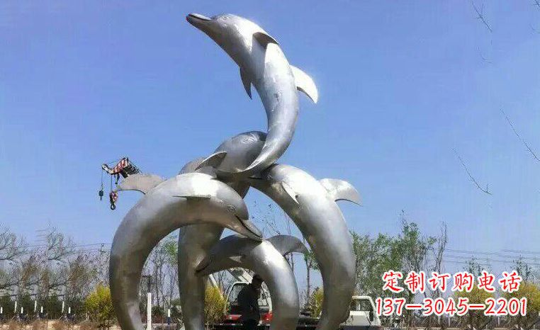 龙岩品质精美的不锈钢海豚雕塑