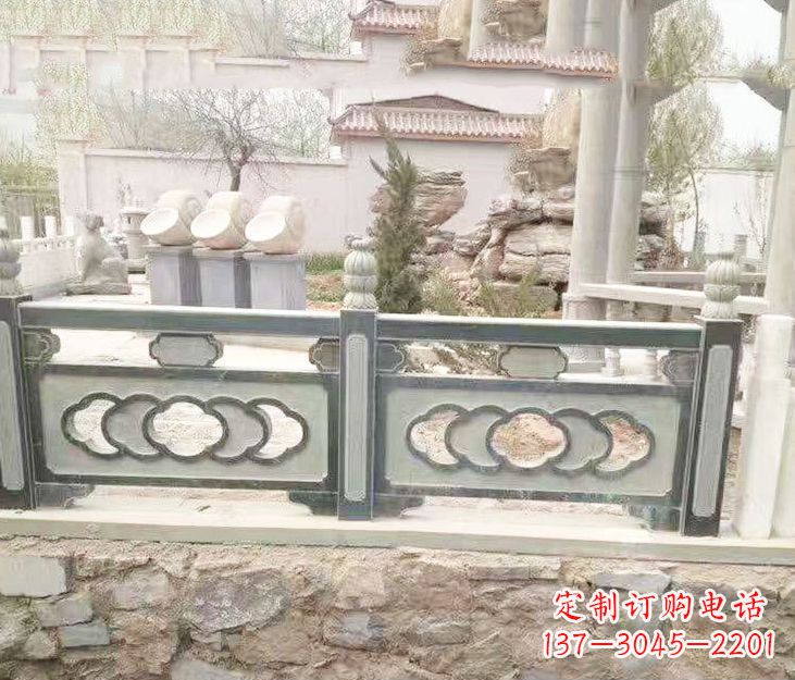 龙岩公园仿古栏板石雕