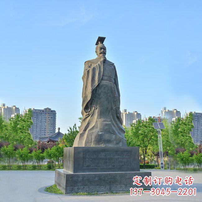 龙岩公园广场历史名人，青石隋文帝杨坚雕塑