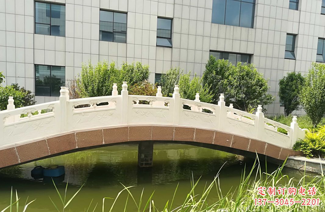 龙岩手工制作的汉白玉石拱桥雕塑