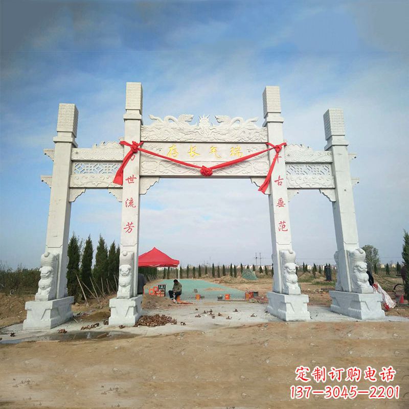 龙岩中领雕塑专业定制公园三间四柱牌坊雕塑