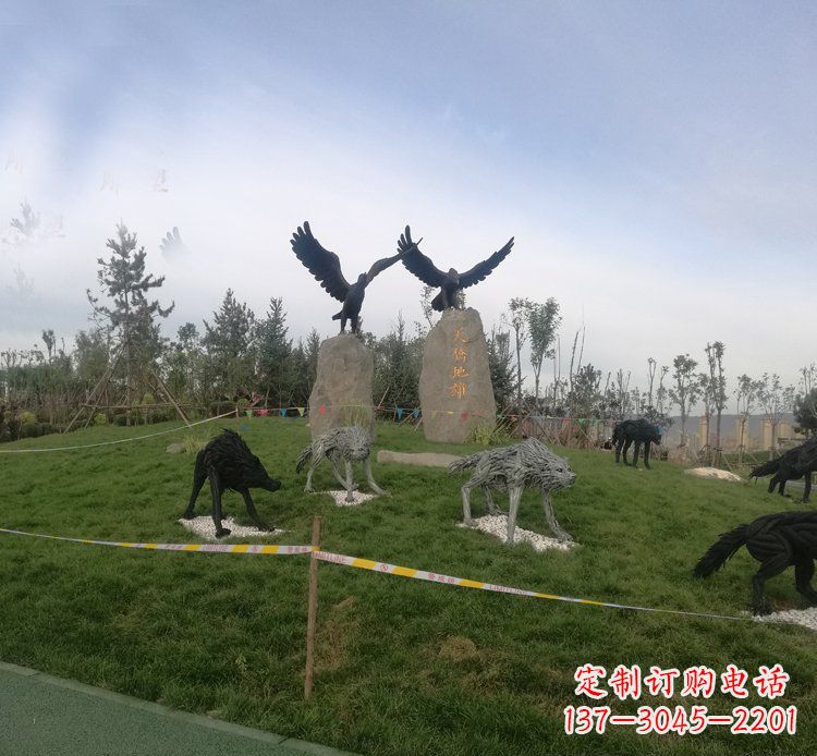 龙岩令人惊叹的老鹰雕塑