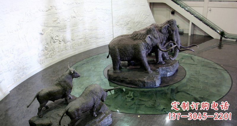 龙岩领雕塑公园长毛象动物铜雕