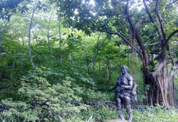 龙岩铜雕西方女人人物雕塑