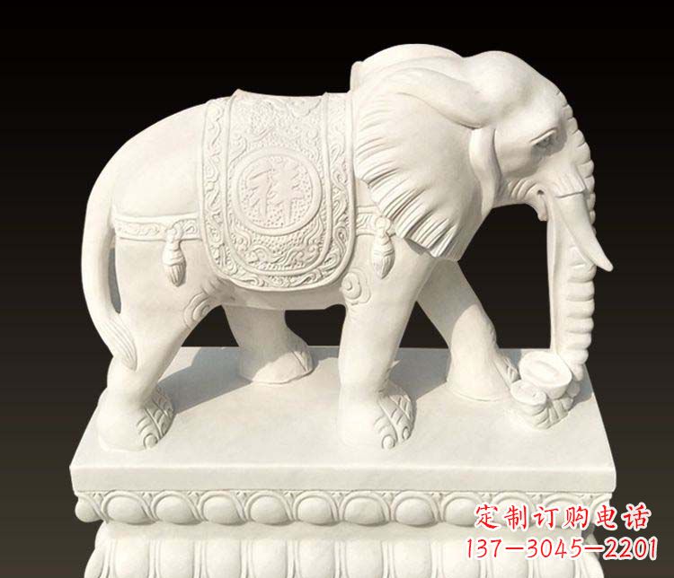 龙岩汉白玉吉祥如意鼻卷元宝的大象石雕