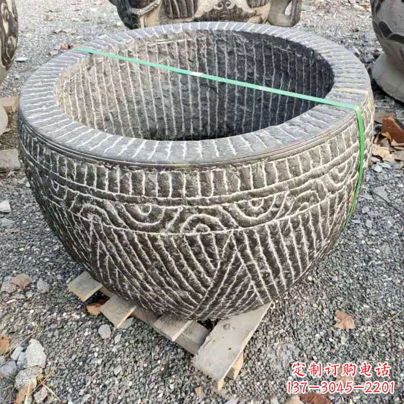 龙岩精美青石莲花水缸雕塑