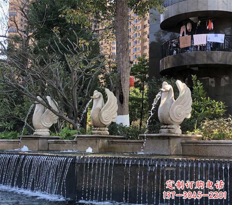 龙岩石材喷水鹅 园林动物石雕景观摆放 水池石天鹅