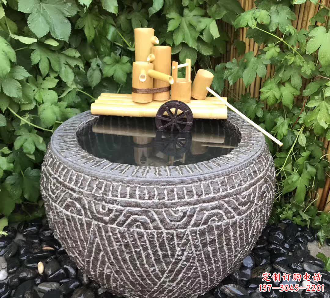 龙岩异彩纷呈的水缸雕塑