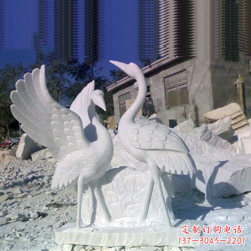 龙岩石雕仙鹤低头