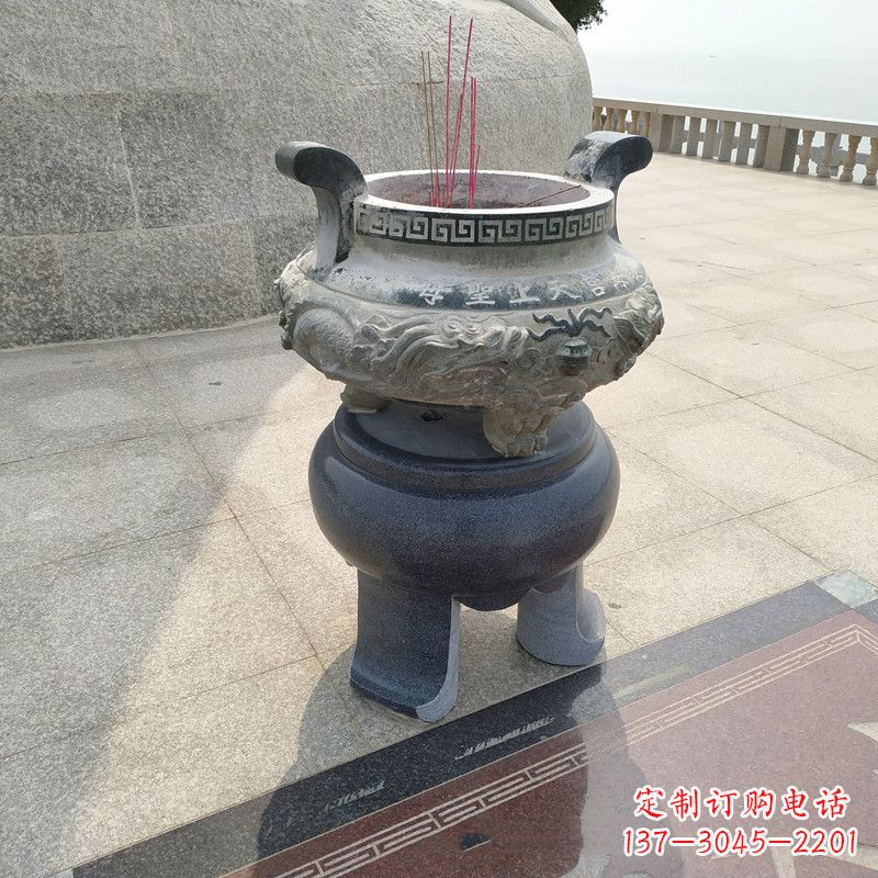 龙岩石雕圆香炉