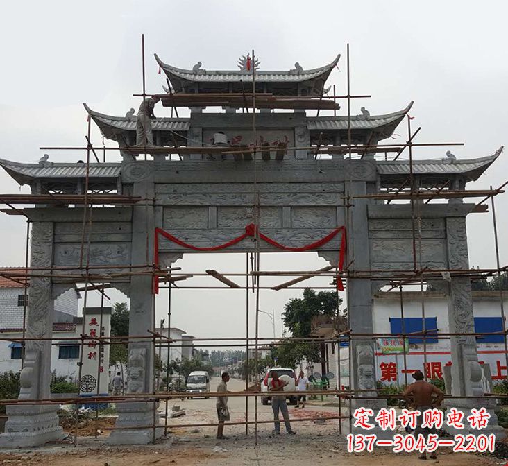 龙岩石牌坊雕塑