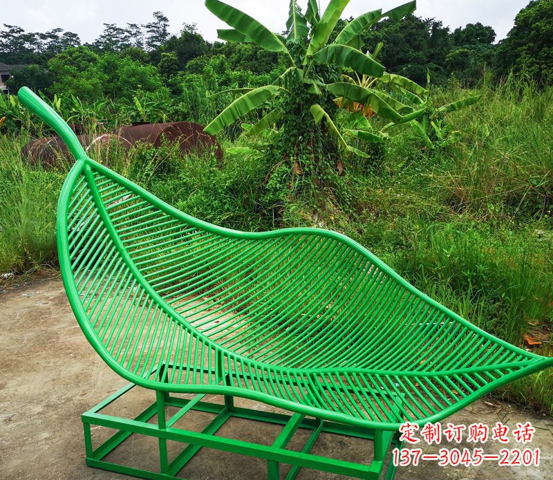 龙岩树叶不锈钢景观雕塑